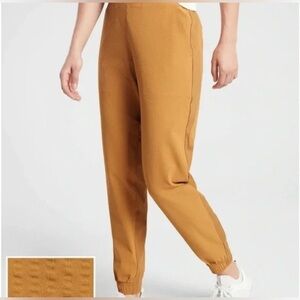 Athleta Women’s Textured Brooklyn Jogger Pants Tuscan Gold Sz 4